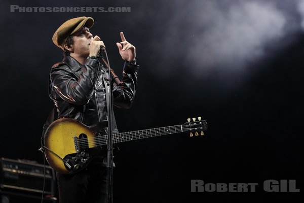 THE LIBERTINES - 2024-08-17 - CHARLEVILLE-MEZIERES - Square Bayard - Zanzibar - Carl Barat